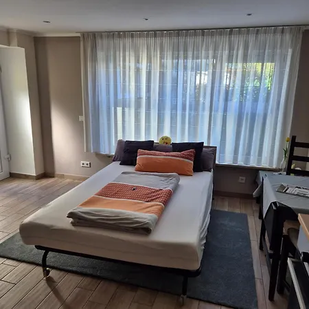 Am Stadtrand Hébergement de vacances *